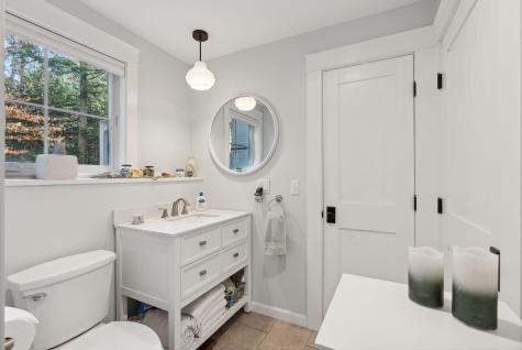 78 Chapmans Drive Manchester ME 04351