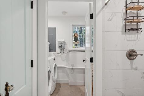 78 Chapmans Drive Manchester ME 04351