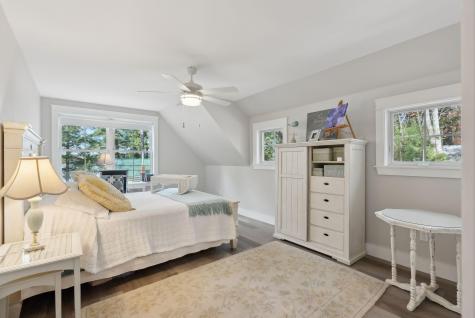 78 Chapmans Drive Manchester ME 04351