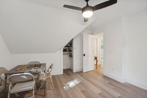 78 Chapmans Drive Manchester ME 04351