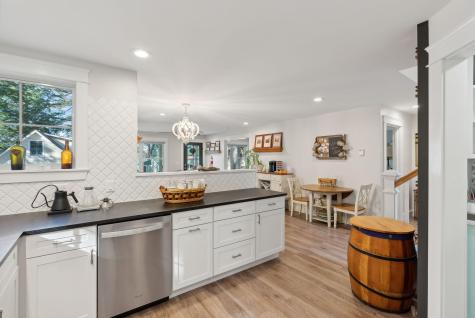 78 Chapmans Drive Manchester ME 04351