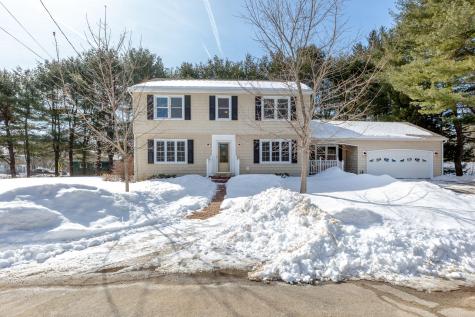 4 Alec Street Lewiston ME 04240