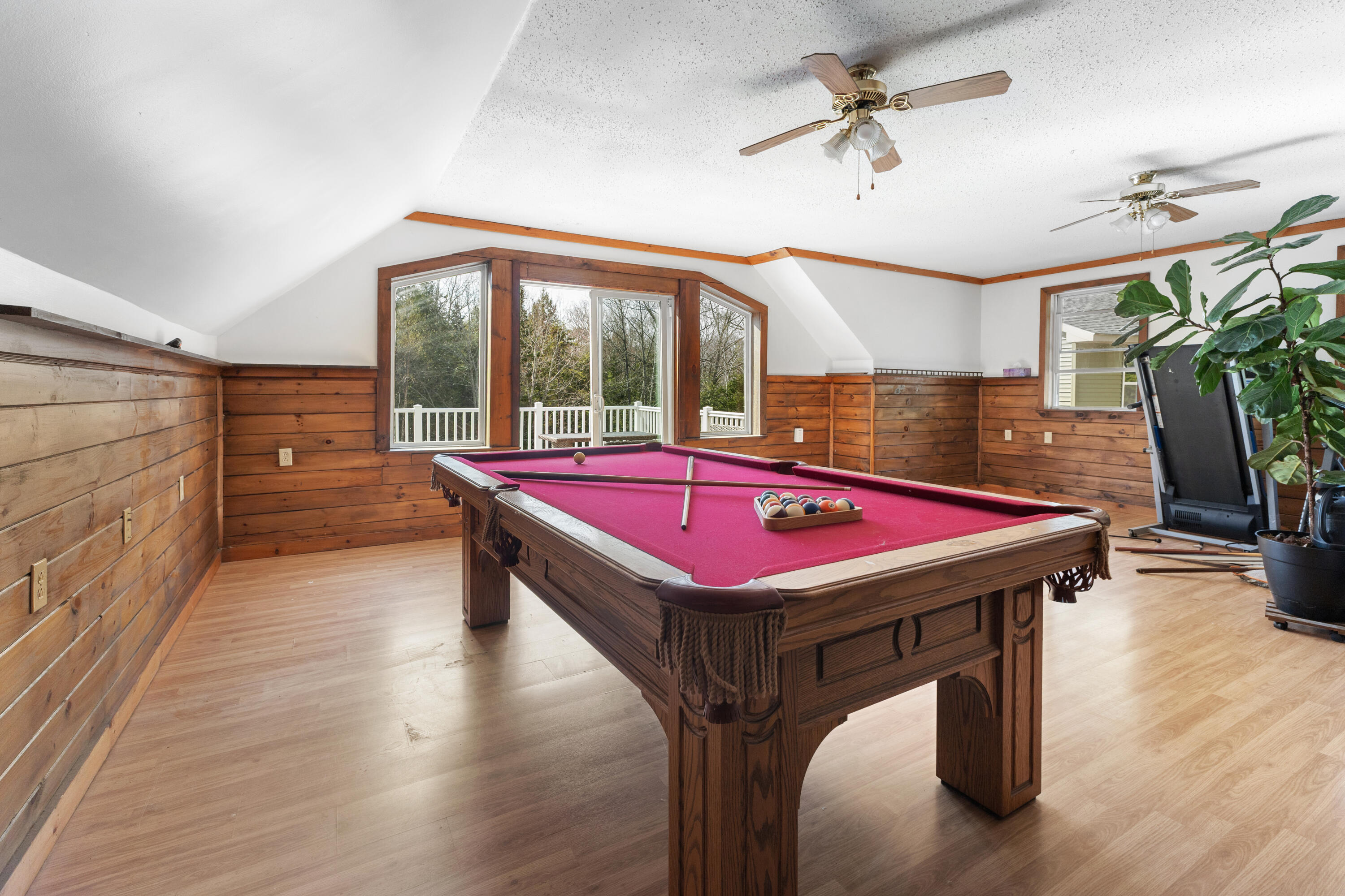 18 Deer Ridge Lane Surry ME 04684