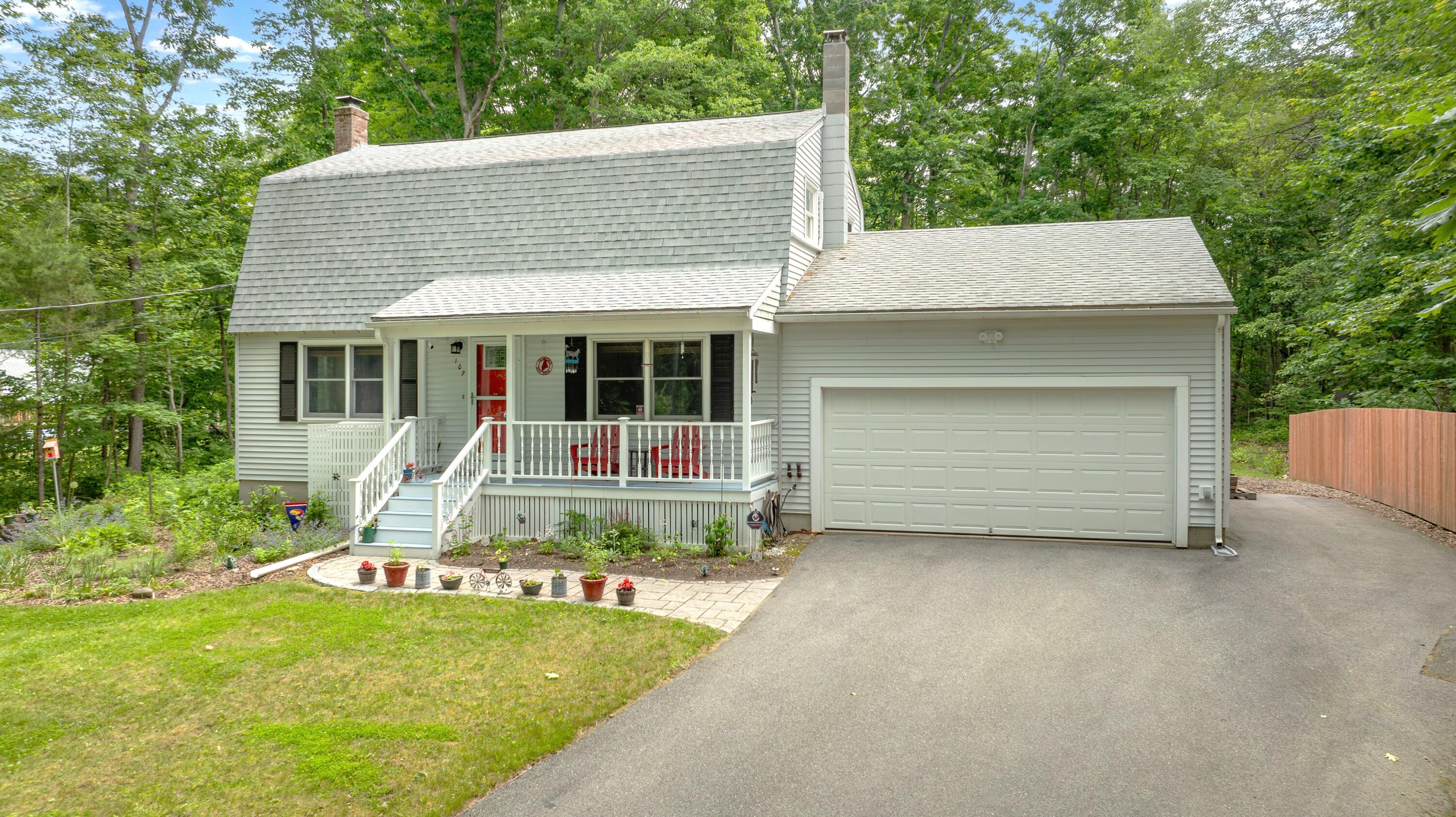 107 Ledgewood Drive Falmouth ME 04105