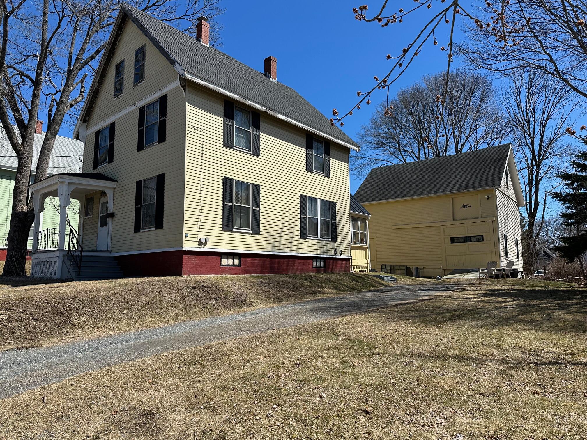 106 Thomas Hill Road Bangor ME 04401