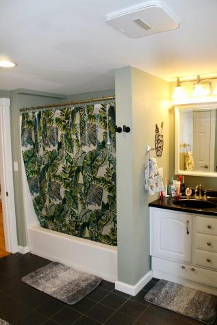 154 Greenwood Avenue Farmington ME 04938