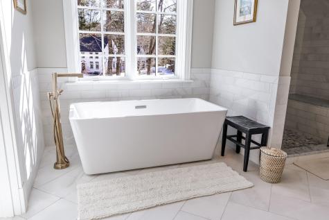 18 Ledgewater Drive Kennebunk ME 04043