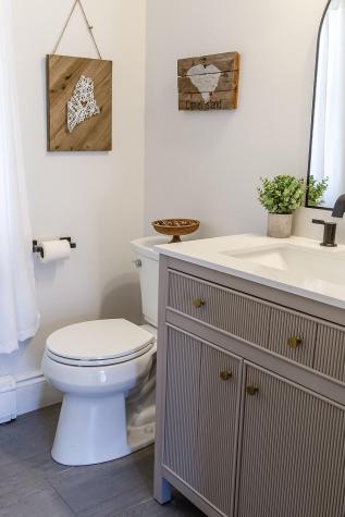 18 Ledgewater Drive Kennebunk ME 04043