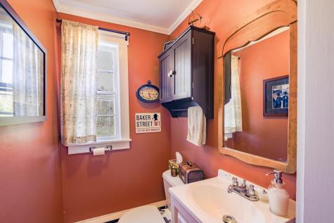 36 Hathorne Point Road Cushing ME 04563