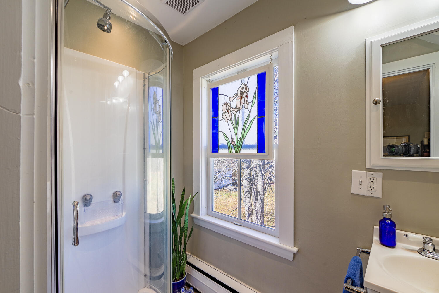 36 Hathorne Point Road Cushing ME 04563