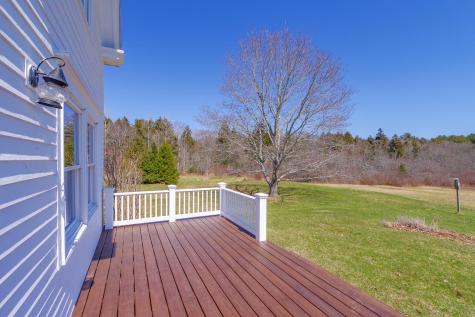 36 Hathorne Point Road Cushing ME 04563