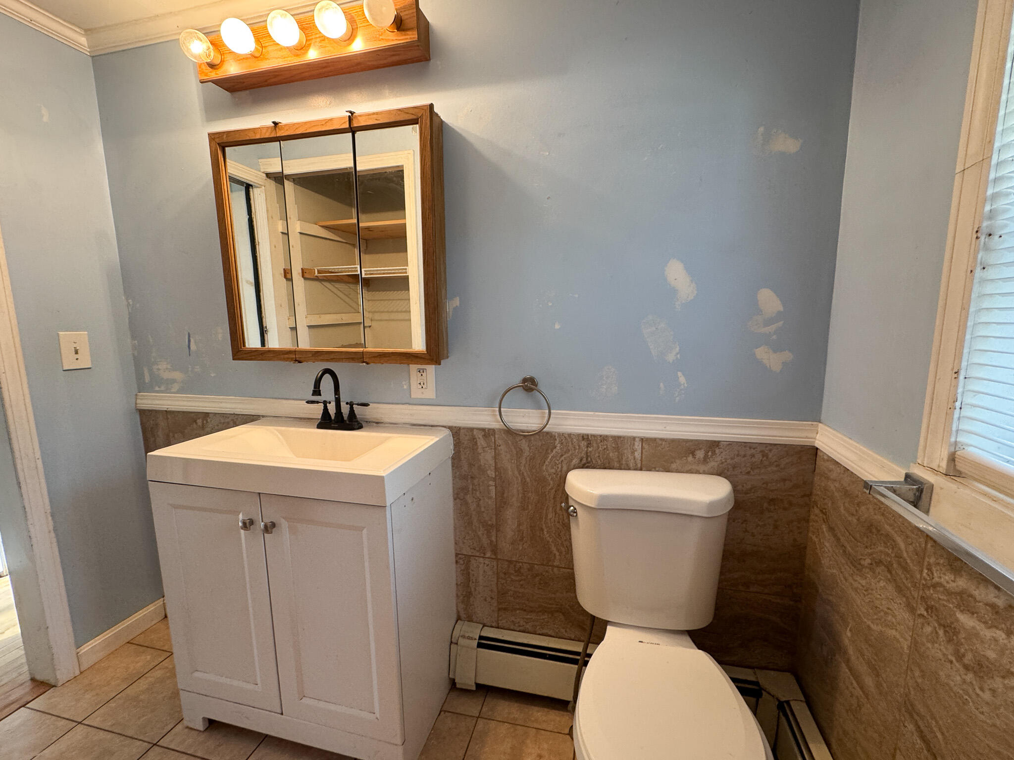 30 Park Street East Millinocket ME 04430