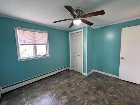 30 Park Street East Millinocket ME 04430