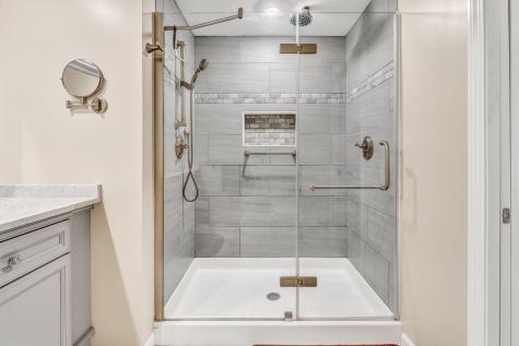 123 Mount Hope Avenue Bangor ME 04401