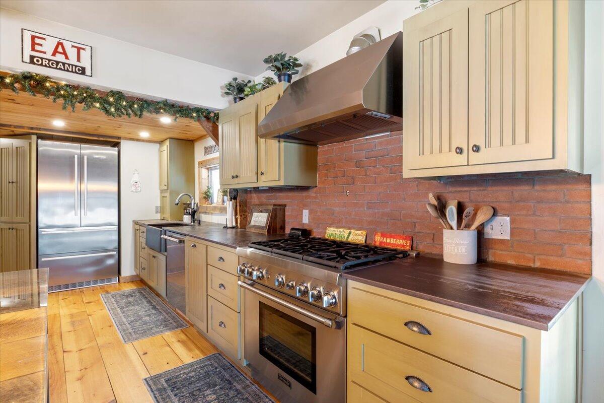 697 Fort Hill Road Gorham ME 04038