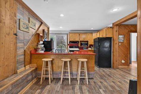 8 Autumn Street Rockland ME 04841