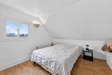 8 Autumn Street Rockland ME 04841