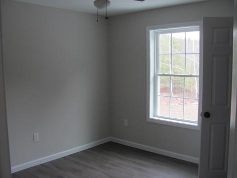 9 Wyatts Way Oxford ME 04270