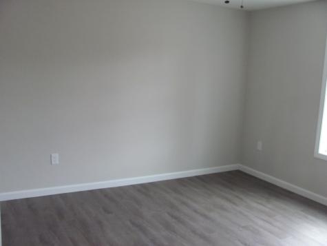 9 Wyatts Way Oxford ME 04270