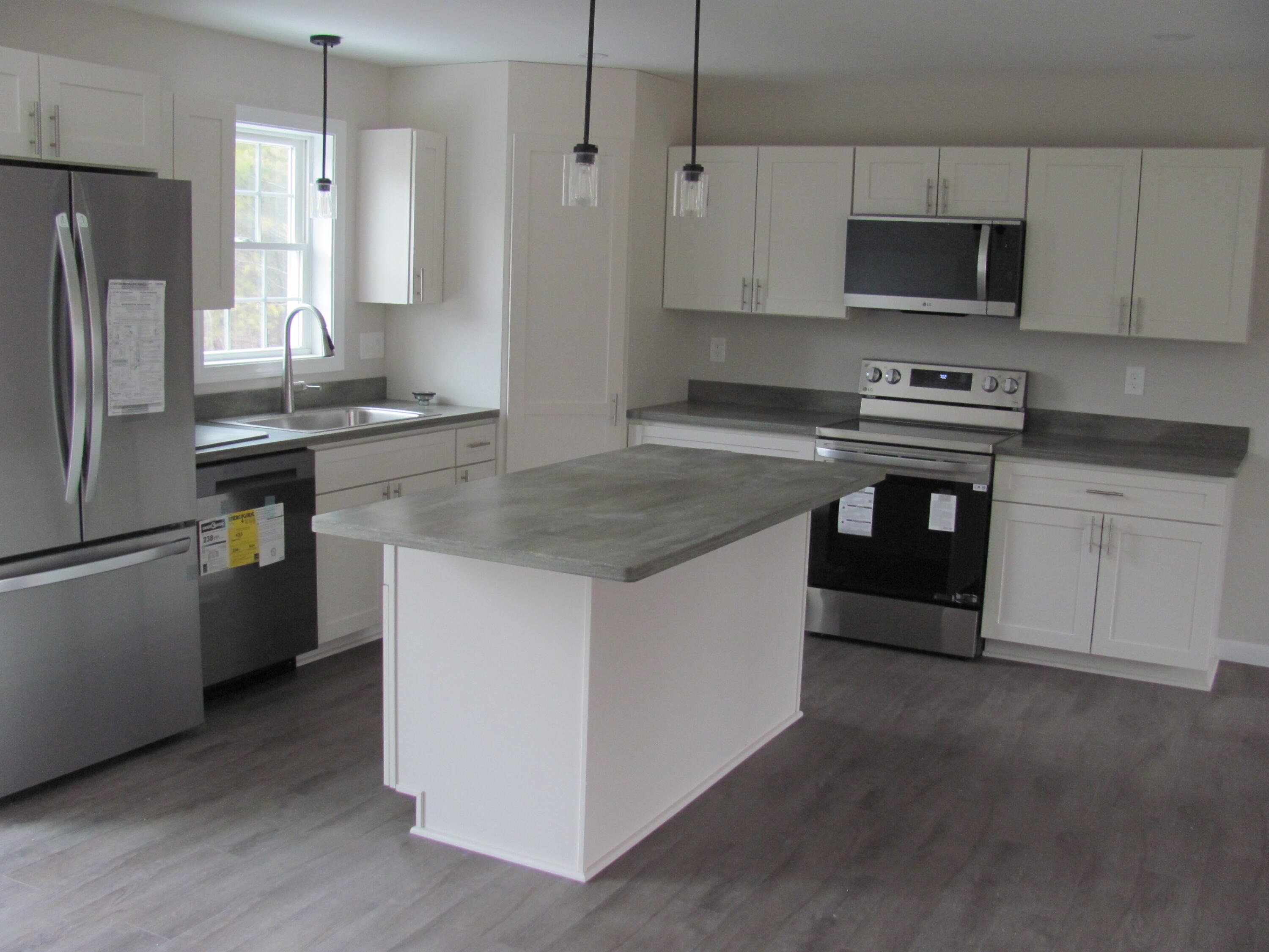 9 Wyatts Way Oxford ME 04270