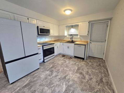 20 Ruth Avenue Hampden ME 04444