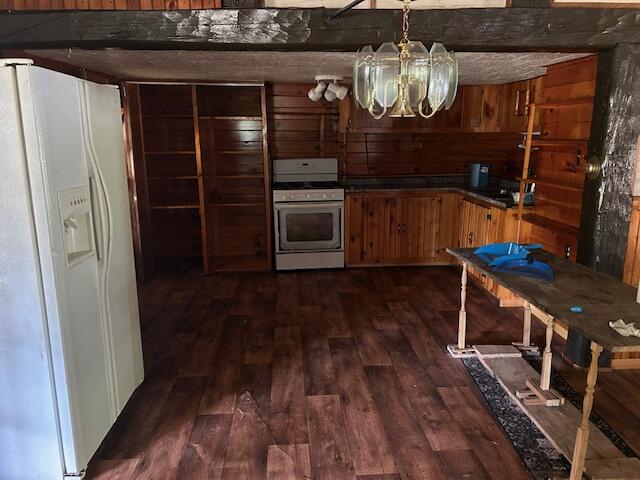 7 Thomas Road Sangerville ME 04479