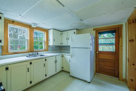 142 Roberts Shore Road Liberty ME 04949
