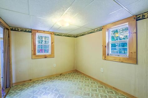 142 Roberts Shore Road Liberty ME 04949