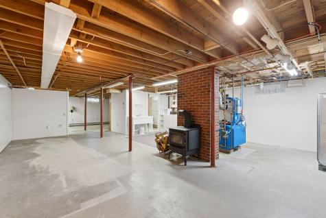 8 Pinewood Drive Cumberland ME 04021