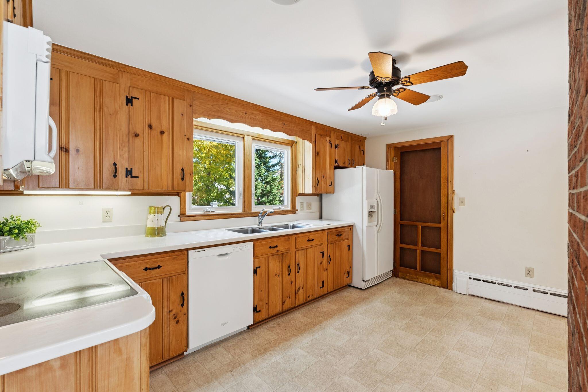 8 Pinewood Drive Cumberland ME 04021