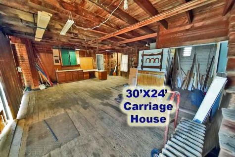 19 Smyrna Street Houlton ME 04730