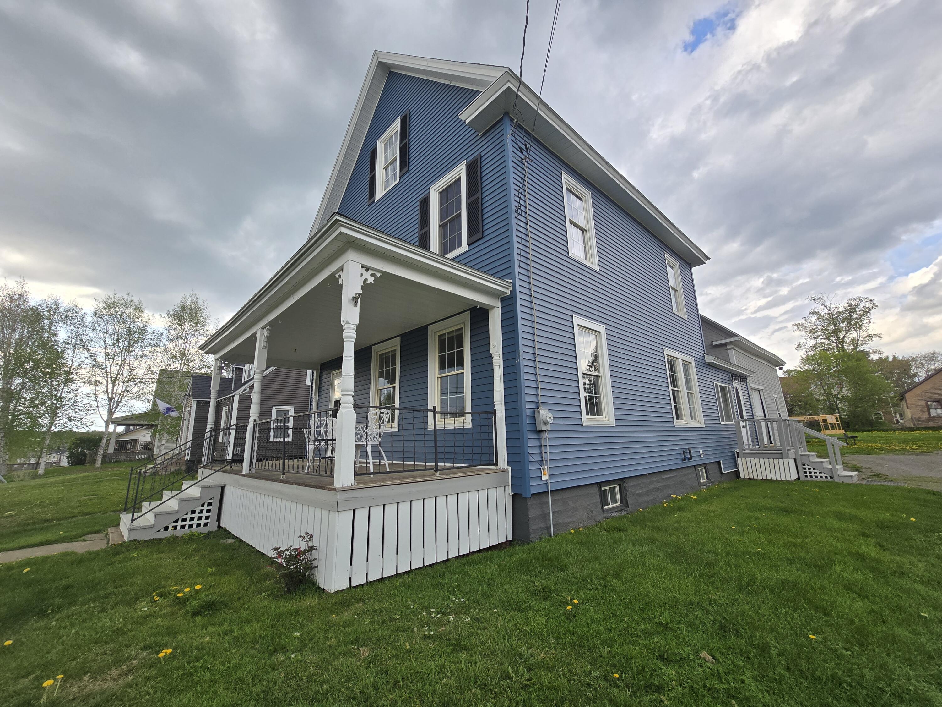 19 Smyrna Street Houlton ME 04730