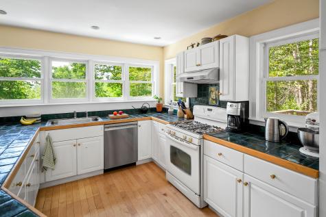 24 White Tail Drive Rockport ME 04856
