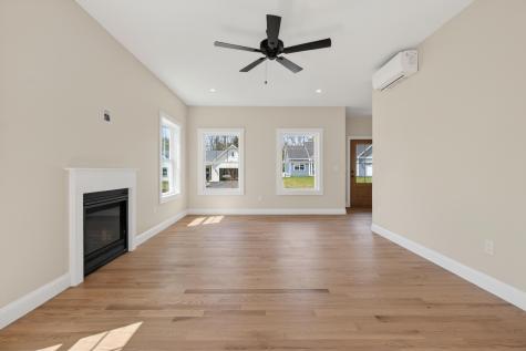 29 Forest Glenn Lane Topsham ME 04086