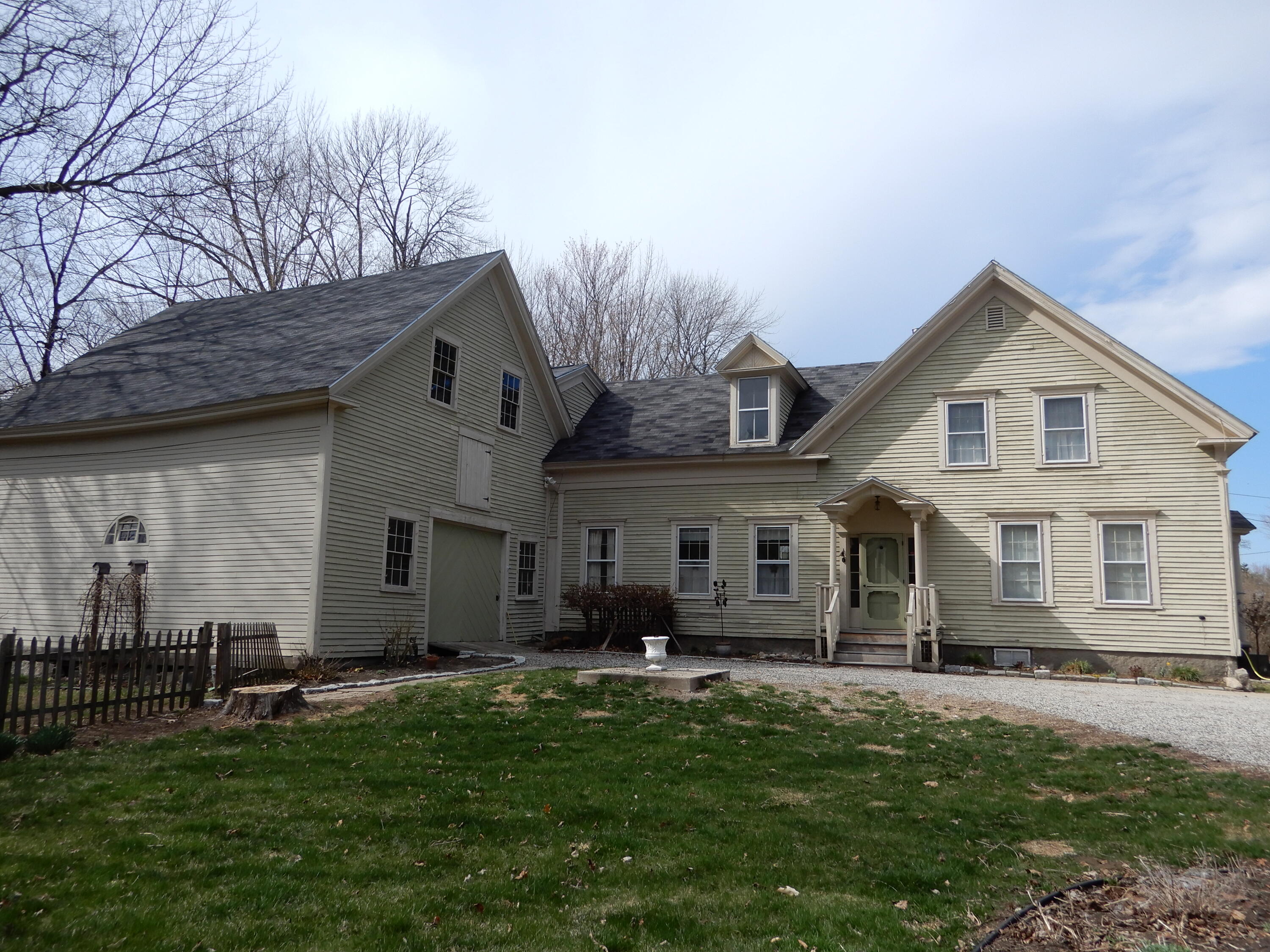 47 High Road Cornish ME 04020