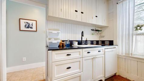 47 High Road Cornish ME 04020