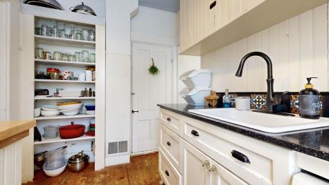 47 High Road Cornish ME 04020