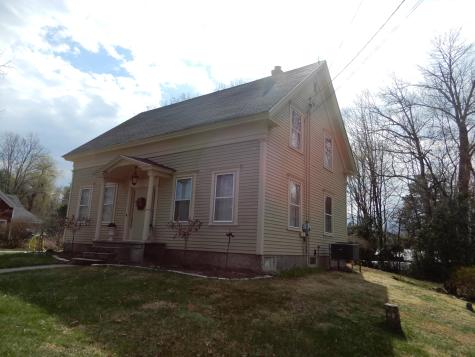 47 High Road Cornish ME 04020