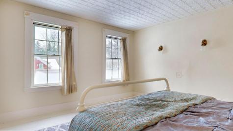 47 High Road Cornish ME 04020