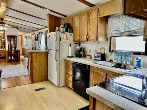 40 Tufton Street Brunswick ME 04011