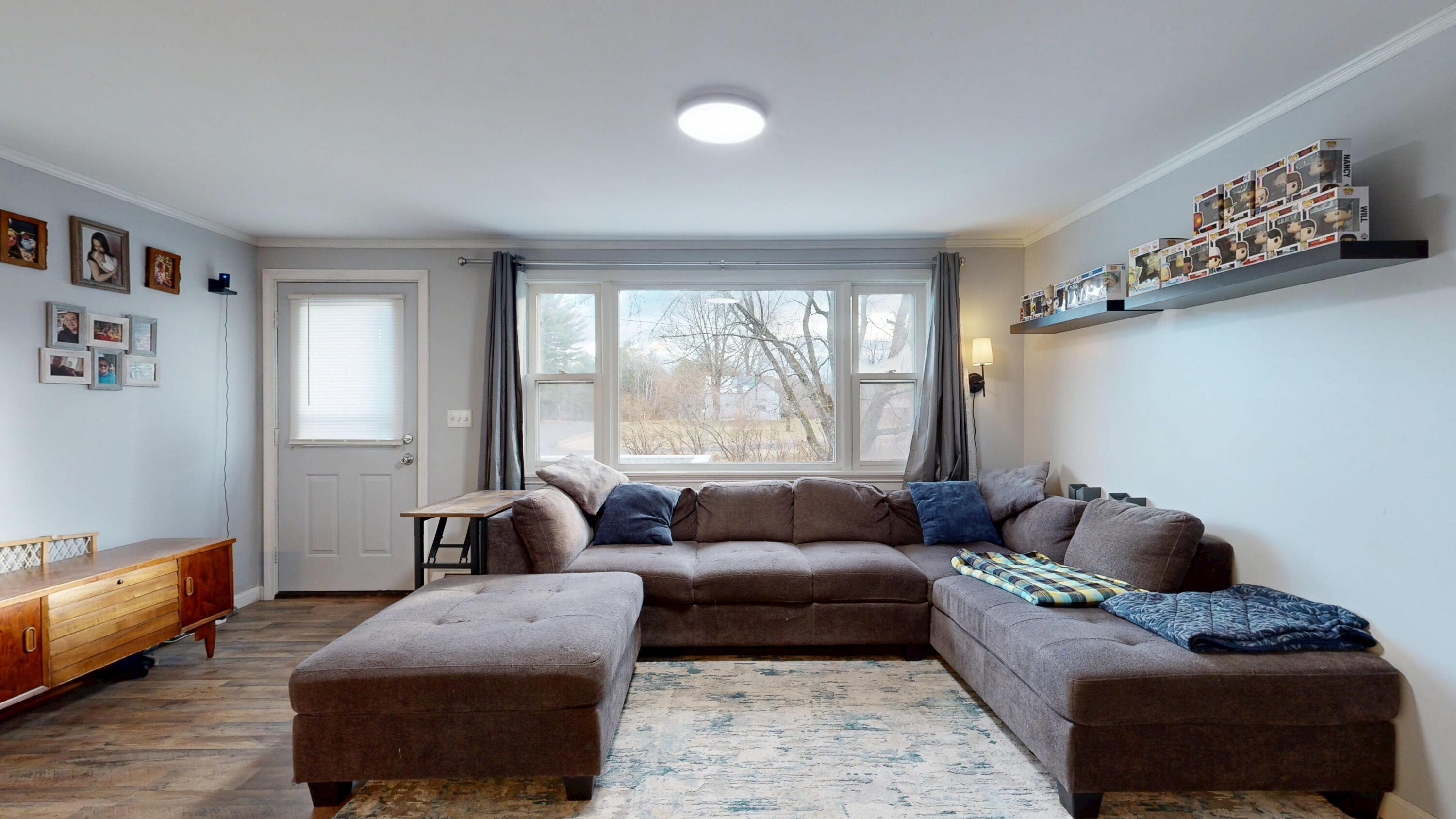 6 Cecile Avenue Augusta ME 04330