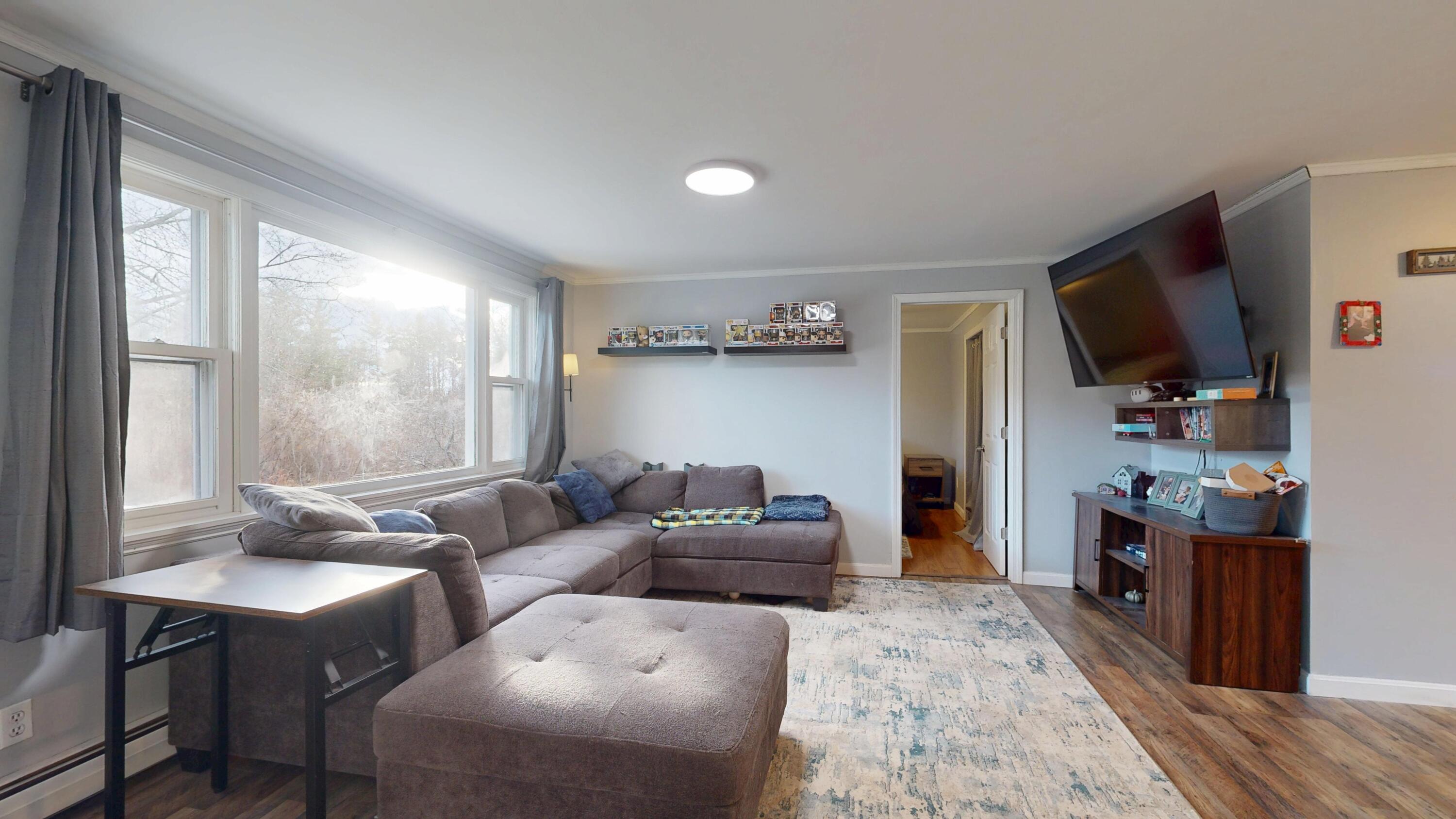 6 Cecile Avenue Augusta ME 04330