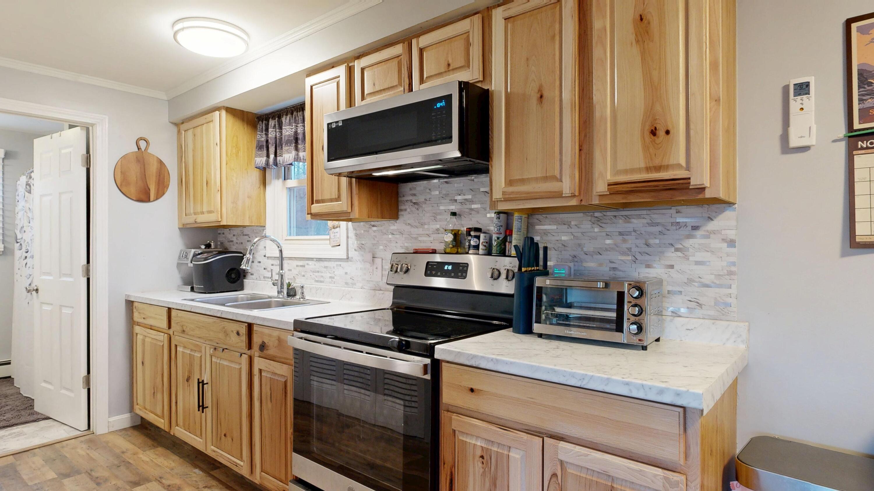 6 Cecile Avenue Augusta ME 04330