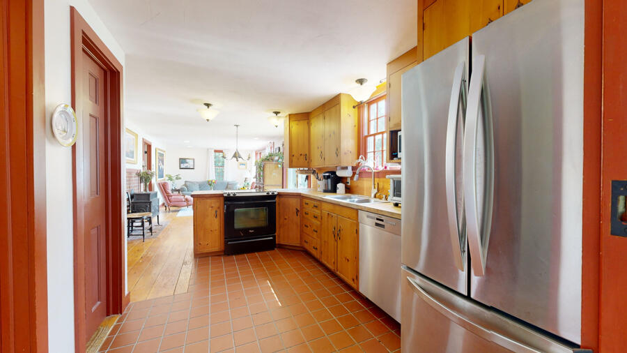 654 Pleasant Point Road Cushing ME 04563