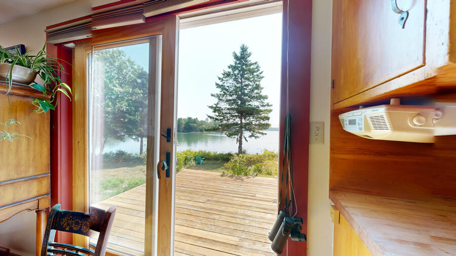 654 Pleasant Point Road Cushing ME 04563