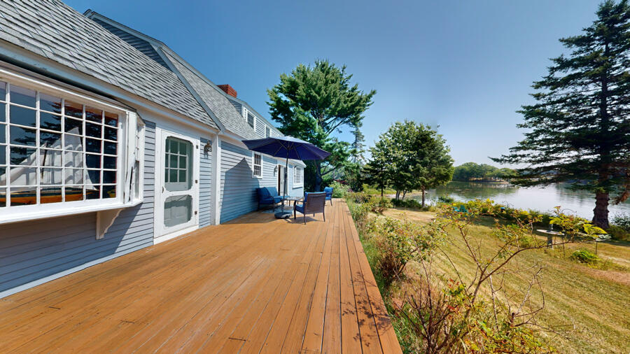 654 Pleasant Point Road Cushing ME 04563