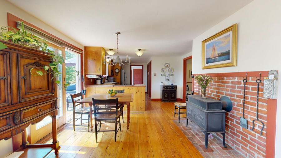 654 Pleasant Point Road Cushing ME 04563