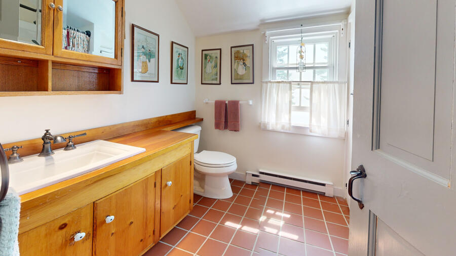 654 Pleasant Point Road Cushing ME 04563