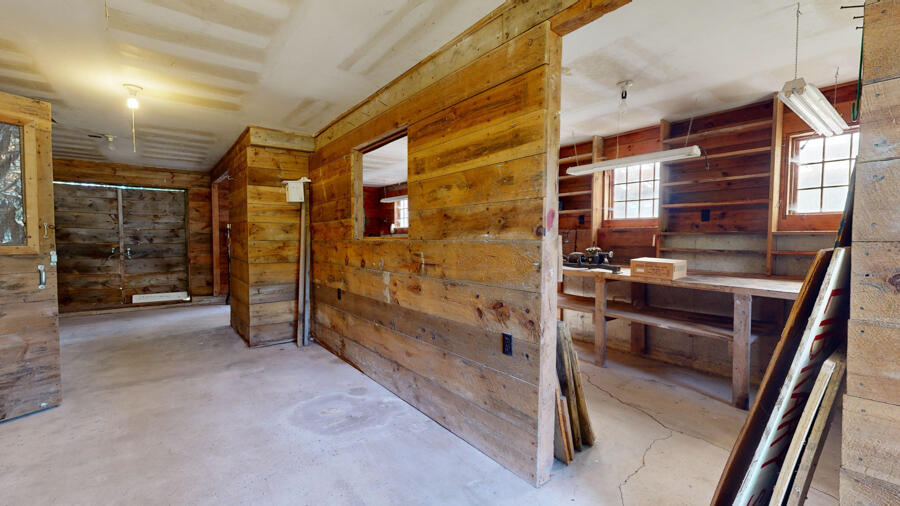 654 Pleasant Point Road Cushing ME 04563