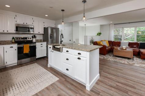 66 Raydon Road Extension York ME 03909